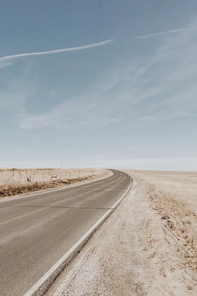 Carretera en medio del desierto